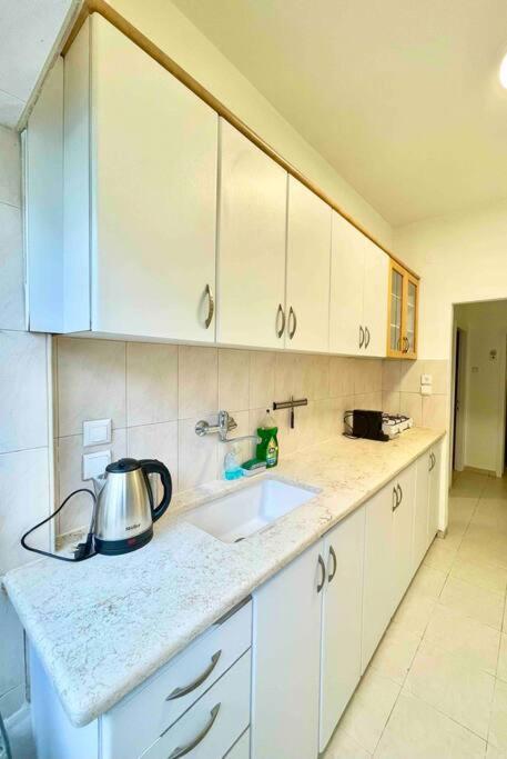 Rambam Beach Apartment Haifa Ngoại thất bức ảnh